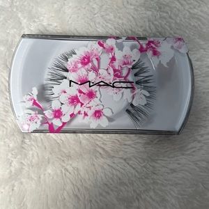 Mac x Wild Cherry Lash #81 LE BNIB